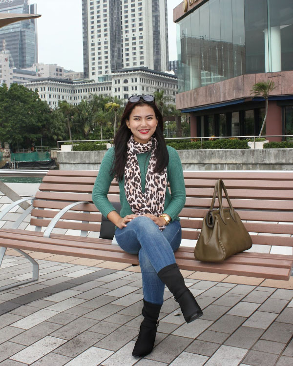 Model cantik di SitKom Abdel dan Temon Anggun Widyaningrum