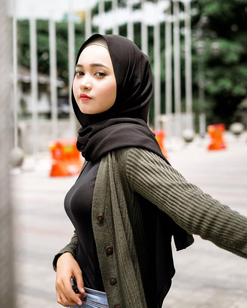 Kumpulan Foto Hijaber Cantik Indonesia Yang Tidak Terkenal Tapi Cantik