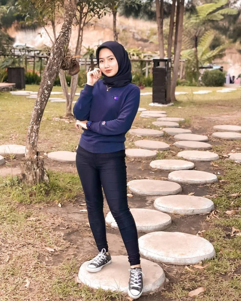 Hormati dan Berlaku Adil Terhadap Jilbob - Dzargon