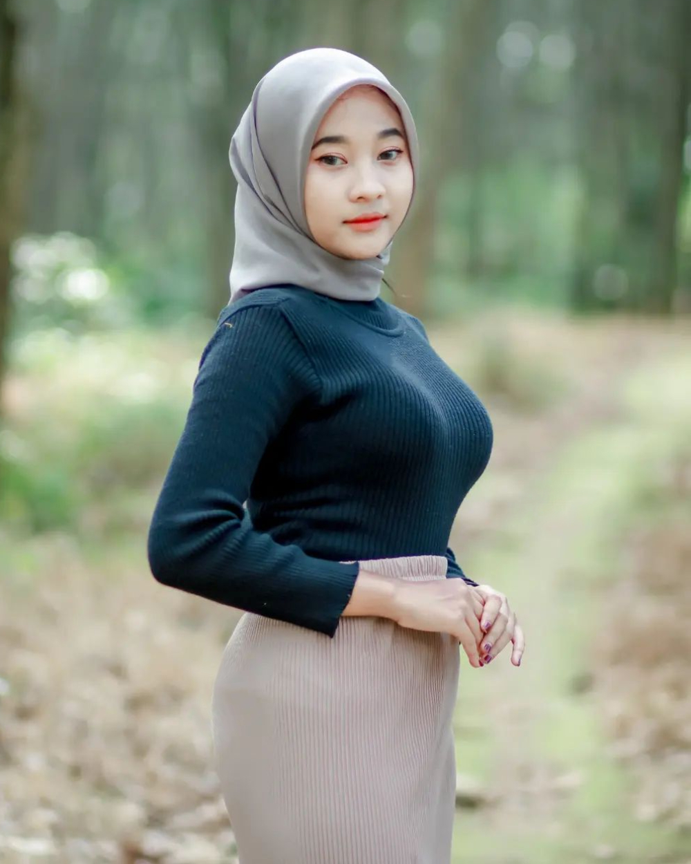 Fenomena Jilbab Ketat - Trend Hijab Seksi Yang Penuhi Feed Instagram ...