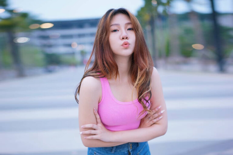 Galeri Foto Cewek IGO Seksi Indonesia yang Jadi Brand Ambassador Esport