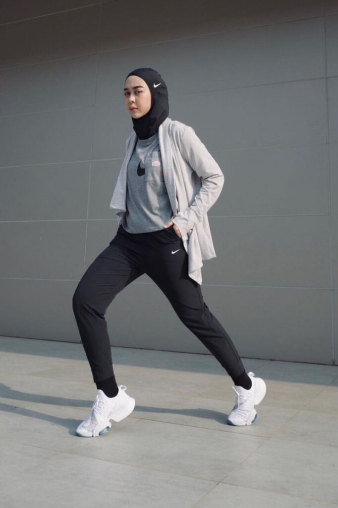 OOTD Hijab Legging Jogging Nike Sepatu Jilbab