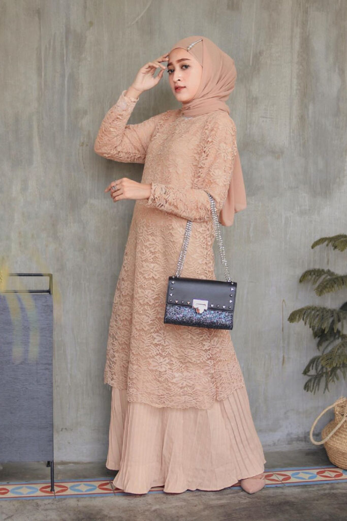 Outfit Hijab Kebaya ke Pesta Brokat Manis Cantik dan super imut
