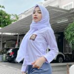 Oklin Fia Putri Busung Dada