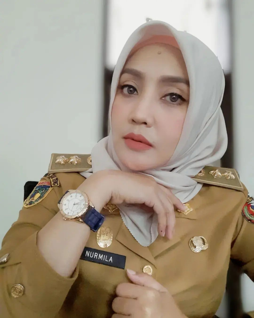 Nurmila - PNS Kabupaten Sigi Yang Cantik Dan Suka Selfie - Dzargon