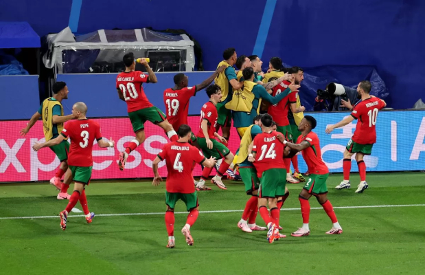 Timnas Portugal Merayakan Gol yang dicepat oleg Ceao