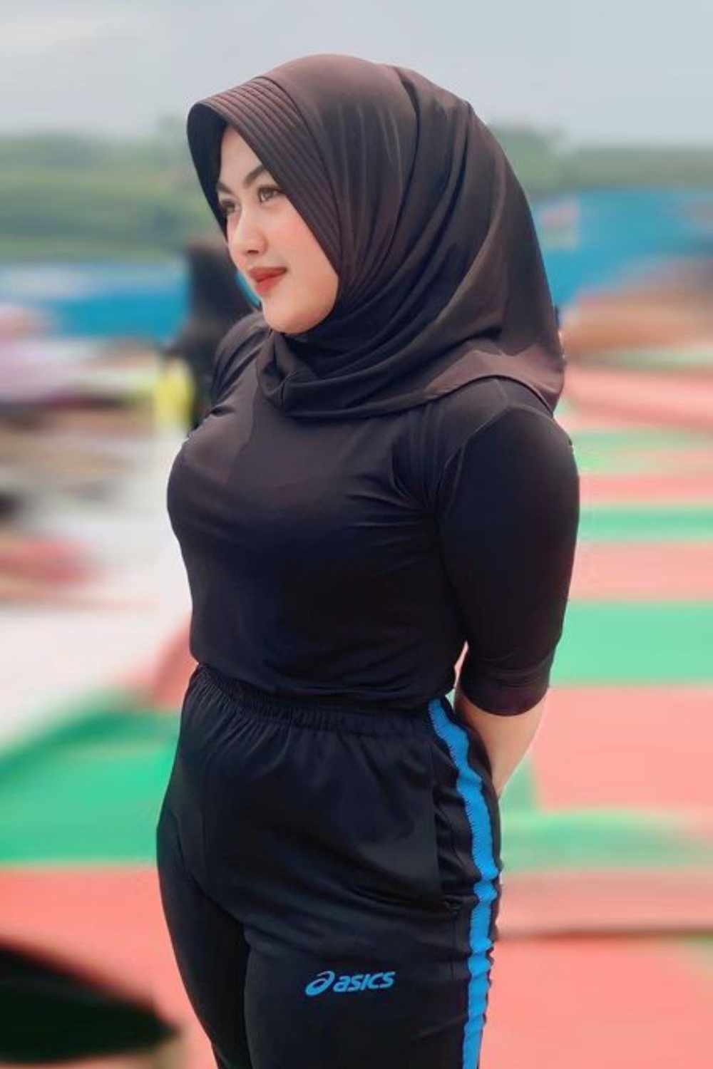 Jilbab Ketat Seragam Olahraga Siswi SMA 