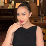Tara Aulia Nabila Bibir Merah Super hot
