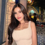 Baju Ketat Sugar Baby Oza Luthfia Hot Senyum Indah