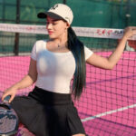 Foto Padel Seksi Sensual DJ Amoy Karamoy Kaus ketat BH hitam