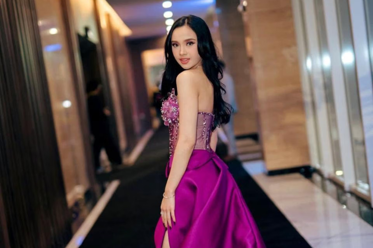 Memilih Model Desain Gaun Pesta Malam Elegan