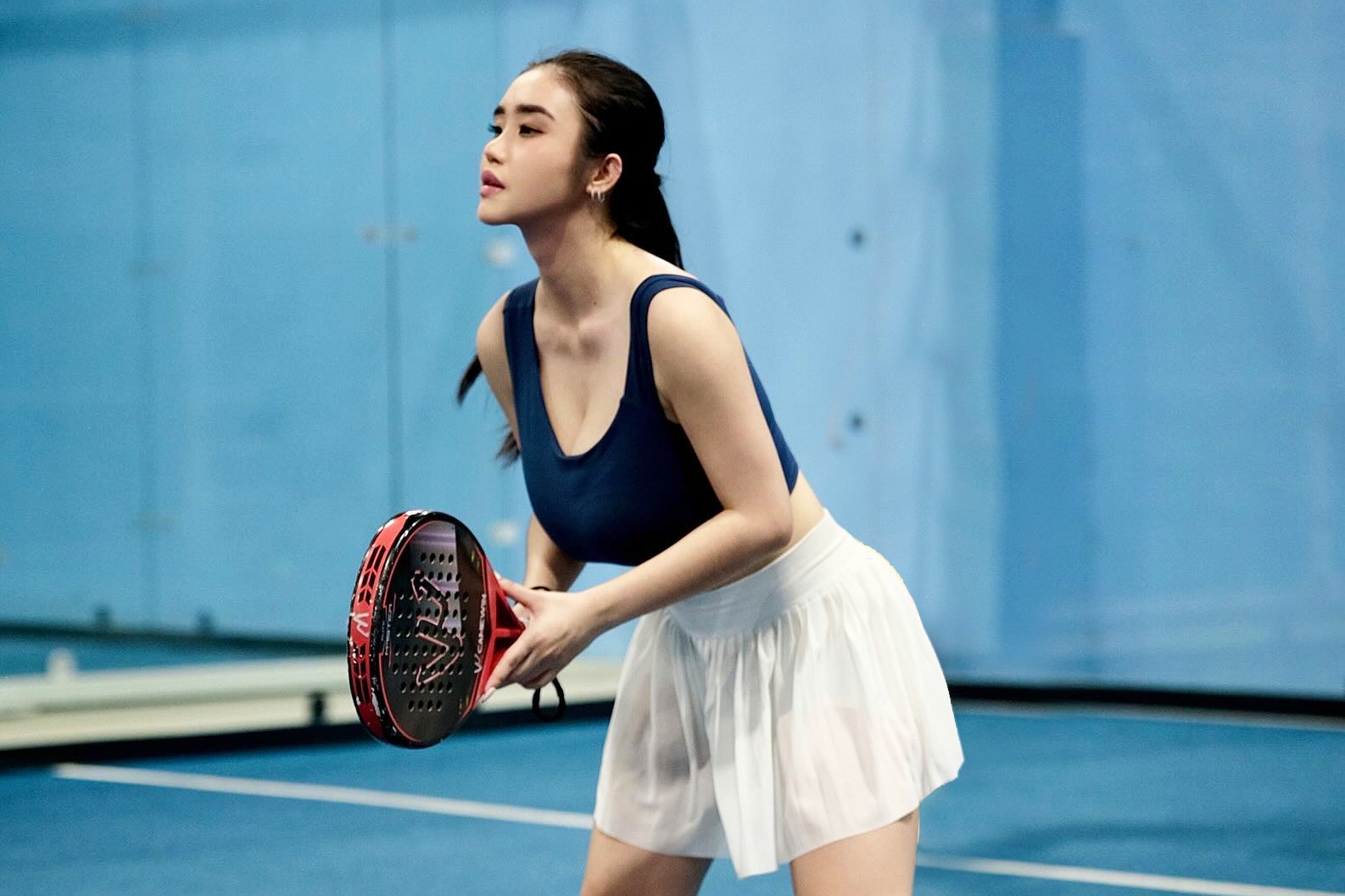 Foto Seksi Anastasya Khosasih Main Padel