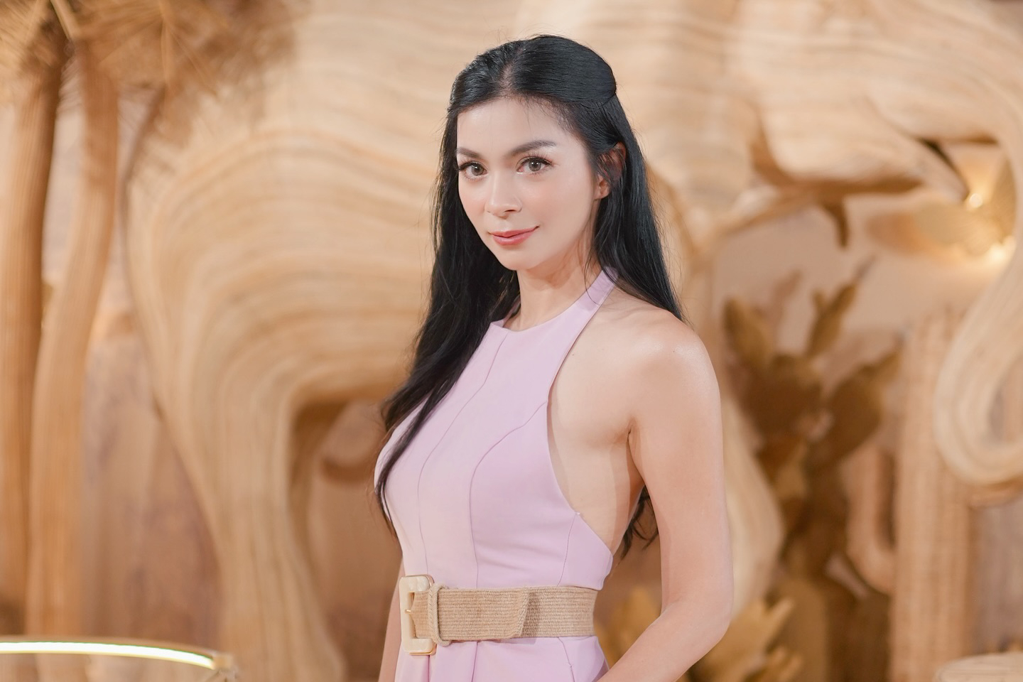 Foto Pink Seksi Sandra Olga