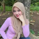 Selebgram Seksi Hijab Ketat Hey Hesty Purwanti