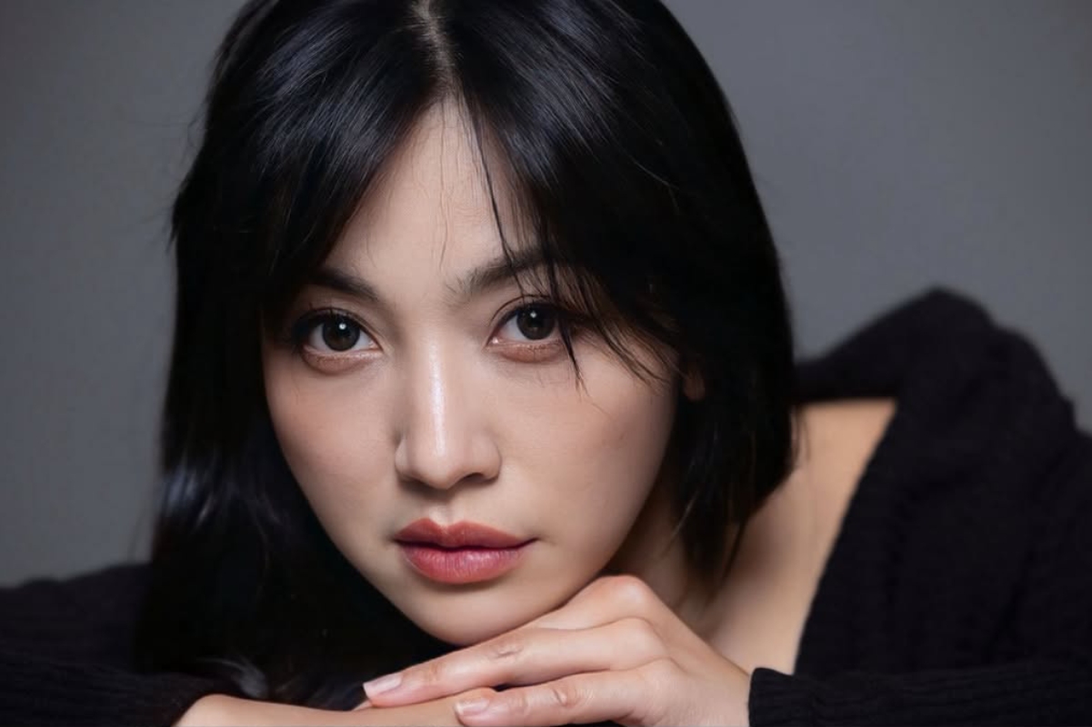Foto Seksi Hesti Purwadinata