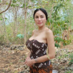 Kemben Batik Seksi Janda Desa Nikita Mirzani